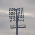 Zamontowano oświetlenie na stadionie Sokoła