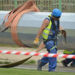 Montowanie jupiterów na stadionie Stomilu Olsztyn