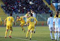 Razili bezradnością, więc przegrali. Stomil - Arka 0:2