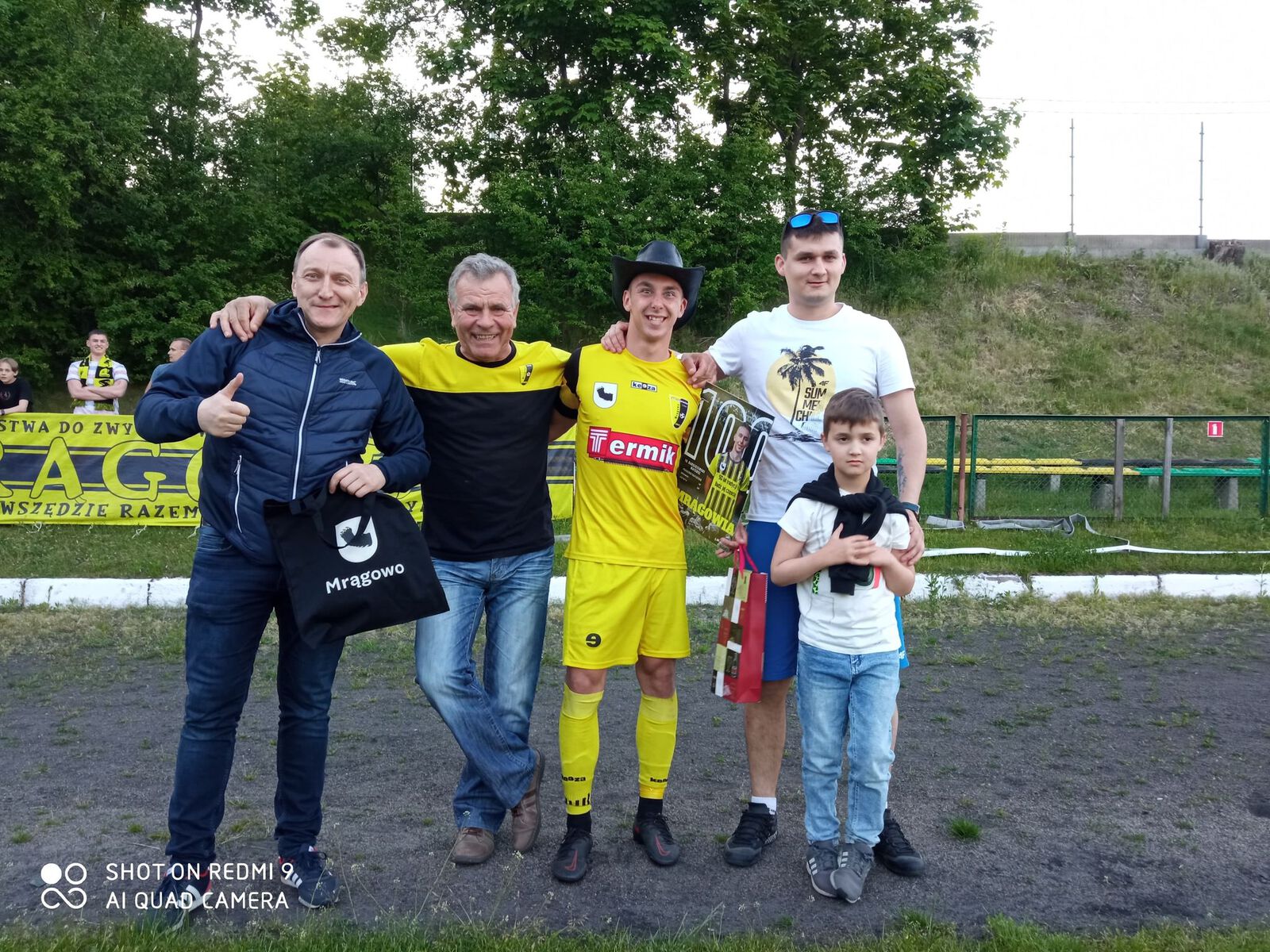 Mateusz Barszczewski z setnym ligowym występem w barwach żółto-czarnych. Fot. mragowia.pl