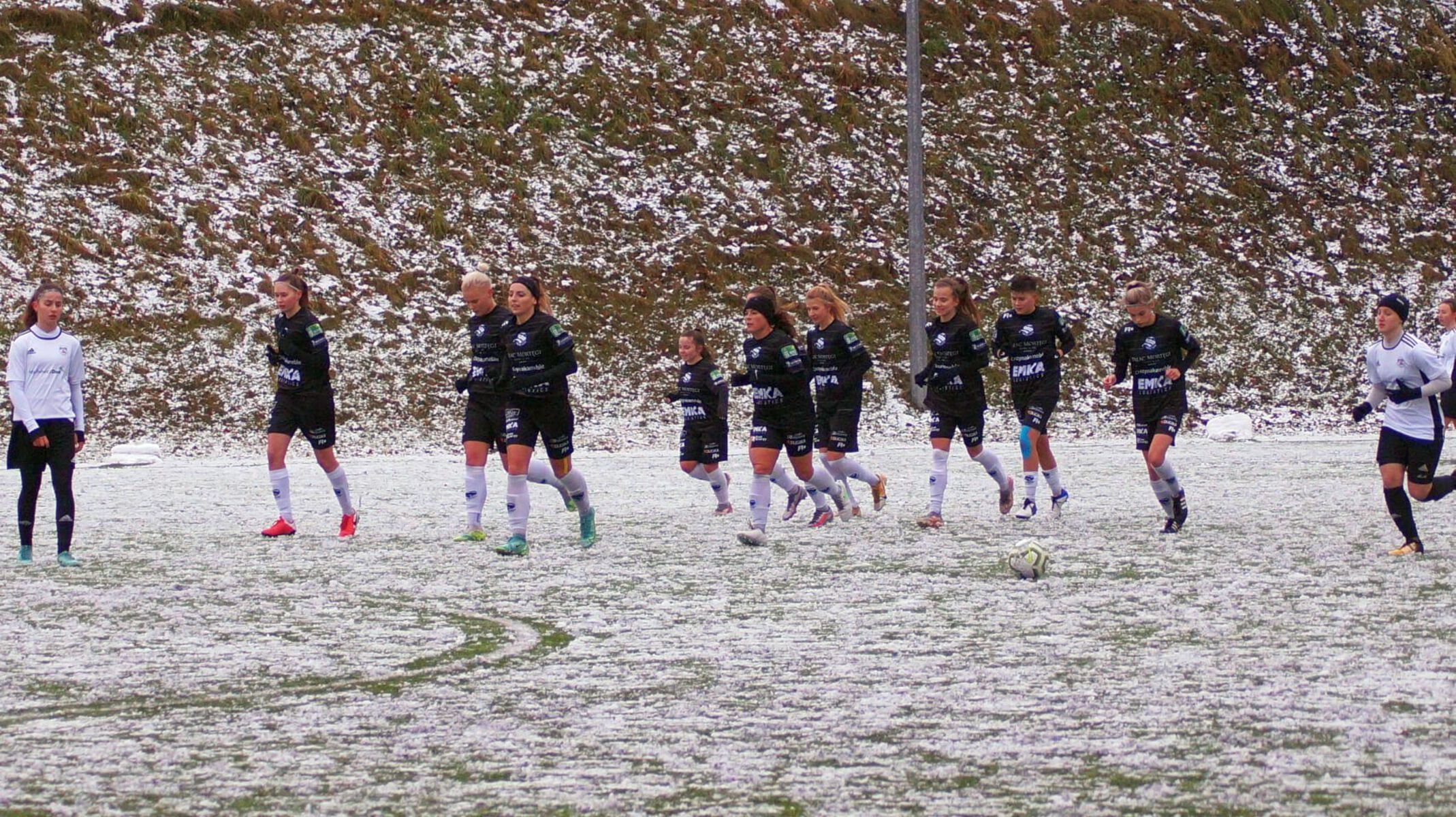 Stomilanki Olsztyn wygrały 4:0 w Mrągowie. Fot. Andrzej Gadomski