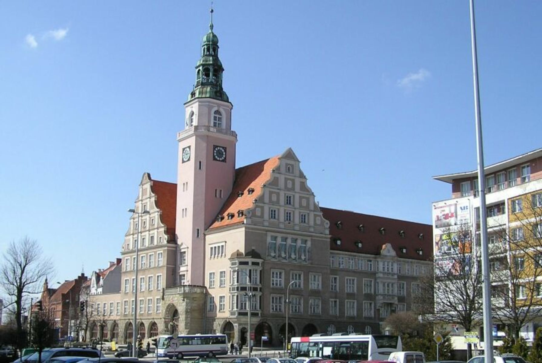 W środowe popołudnie w ratuszu będą się ważyć losy olsztyńskiej piłki. Fot. Wikipedia