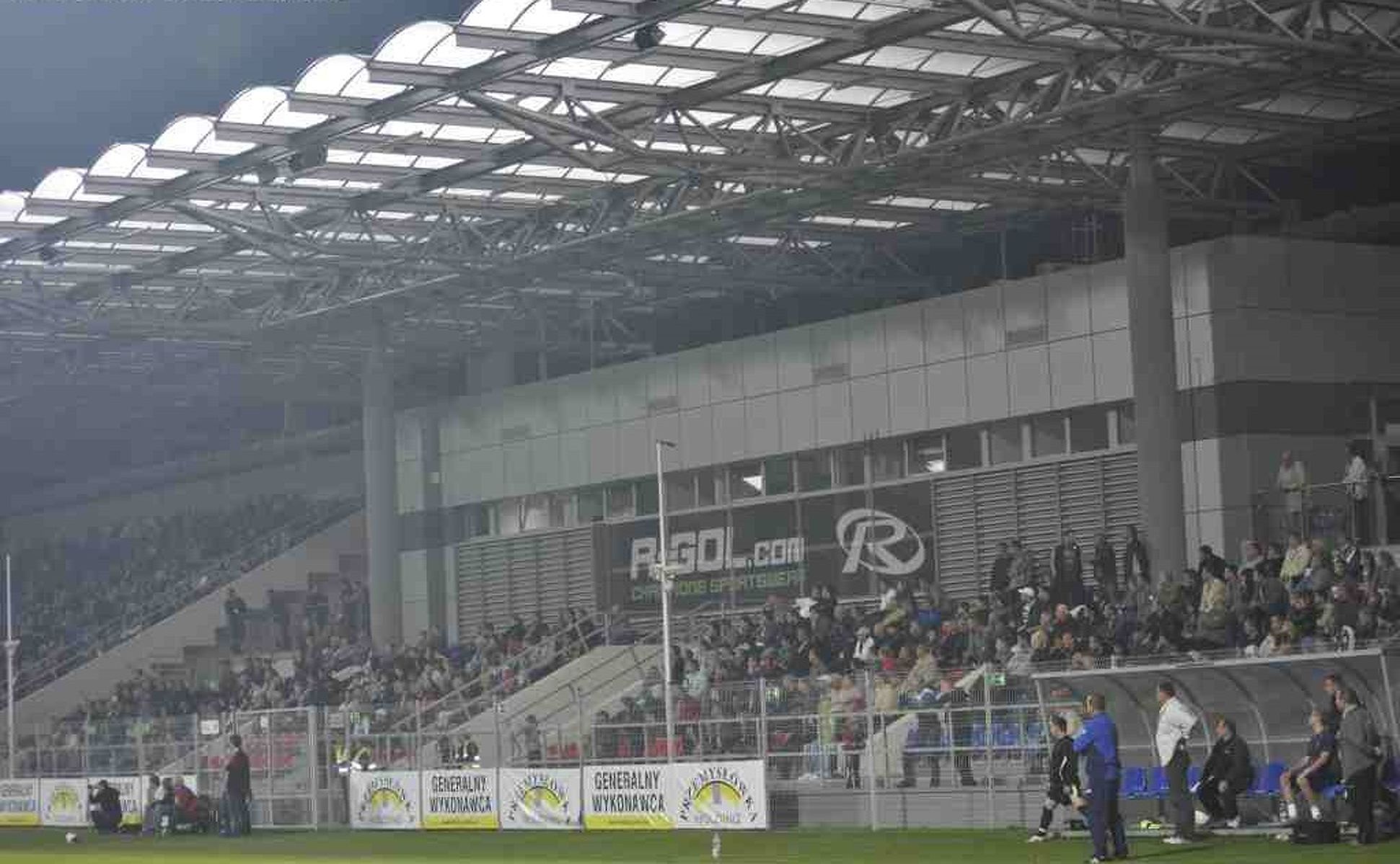 Stadion Sokoła zasługuje na więcej niż IV liga. Fot. Emil Marecki