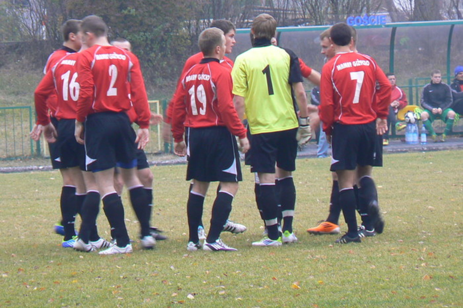 Przed rundą wiosenną kadra Mamr nie powinna się zbyt mocno zmienić. Fot. http://skmg.futbolowo.pl