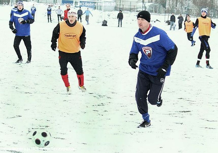 Adam Orłowski w akcji podczas jednego z ubiegłorocznych sparingu. Fot. Artur Szczepański