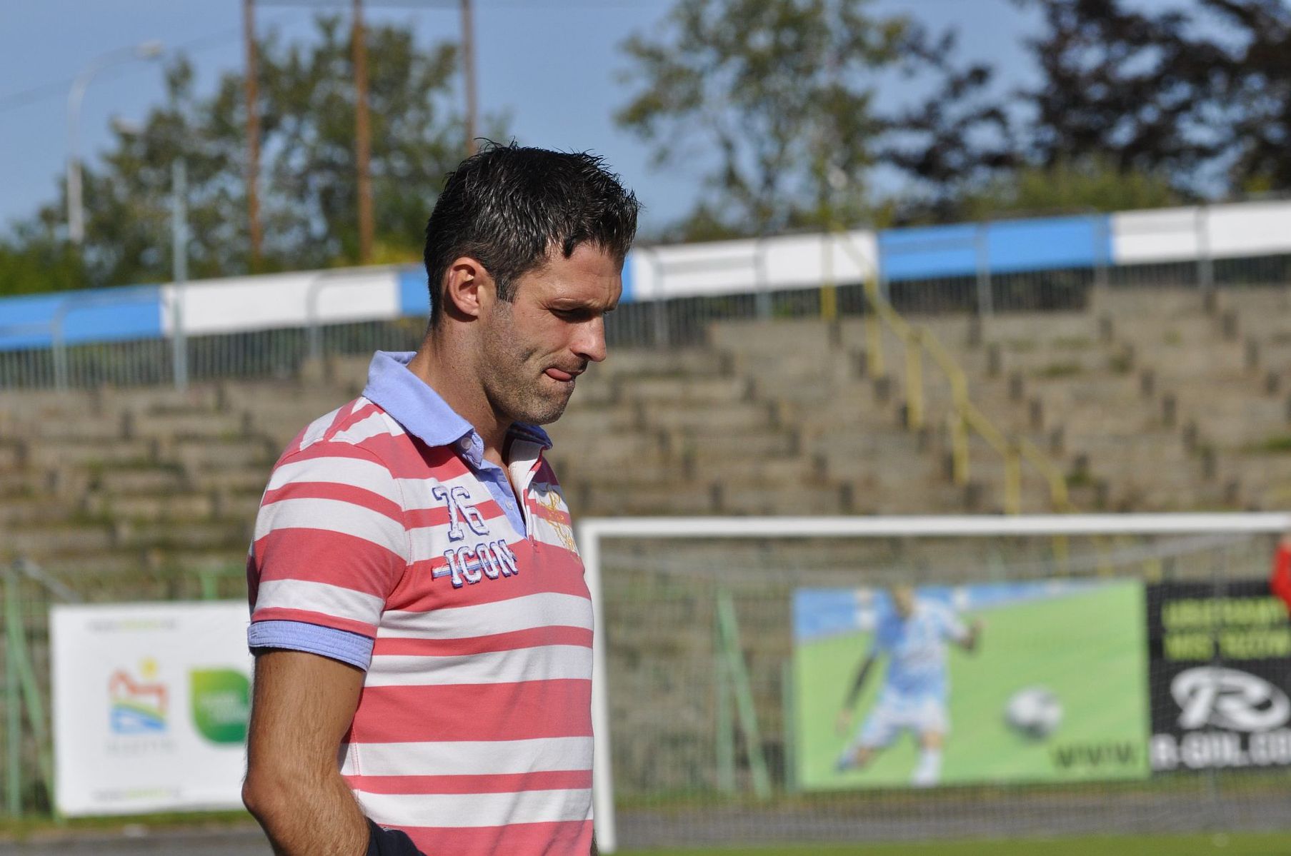 Marcin Mięciel na stadionie Stomilu. Fot. Emil Marecki