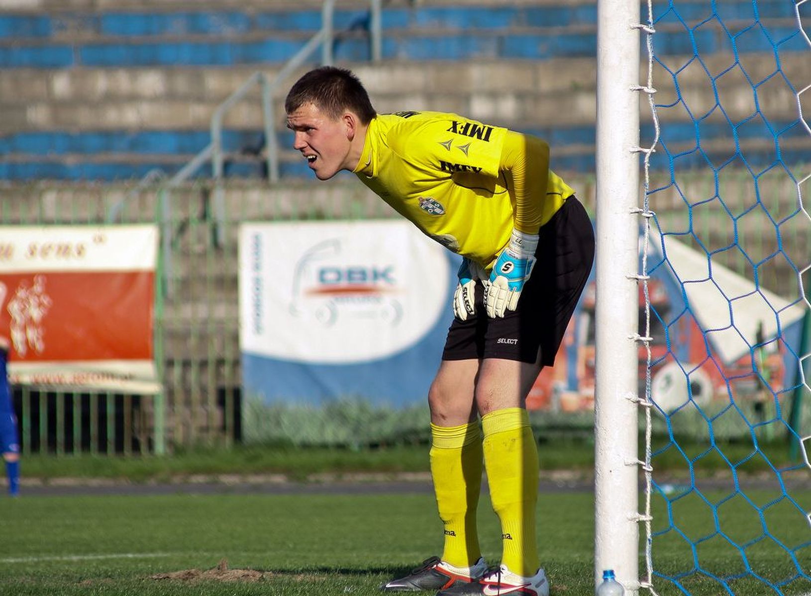 Dawid Mieczkowski na stadionie w Olsztynie. Fot. Artur Szczepański