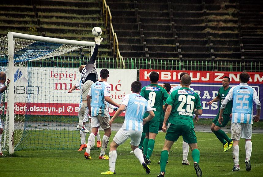 Piłkarze Stomilu Olsztyn przegrali 0:4. Fot. Artur Szczepański