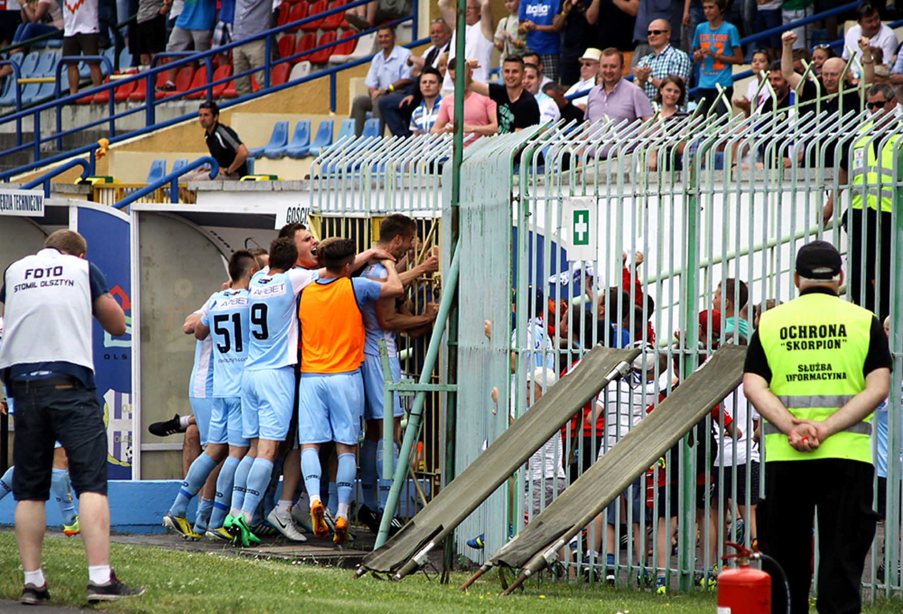 Radość po bramce na 2:1. Fot. Artur Szczepański