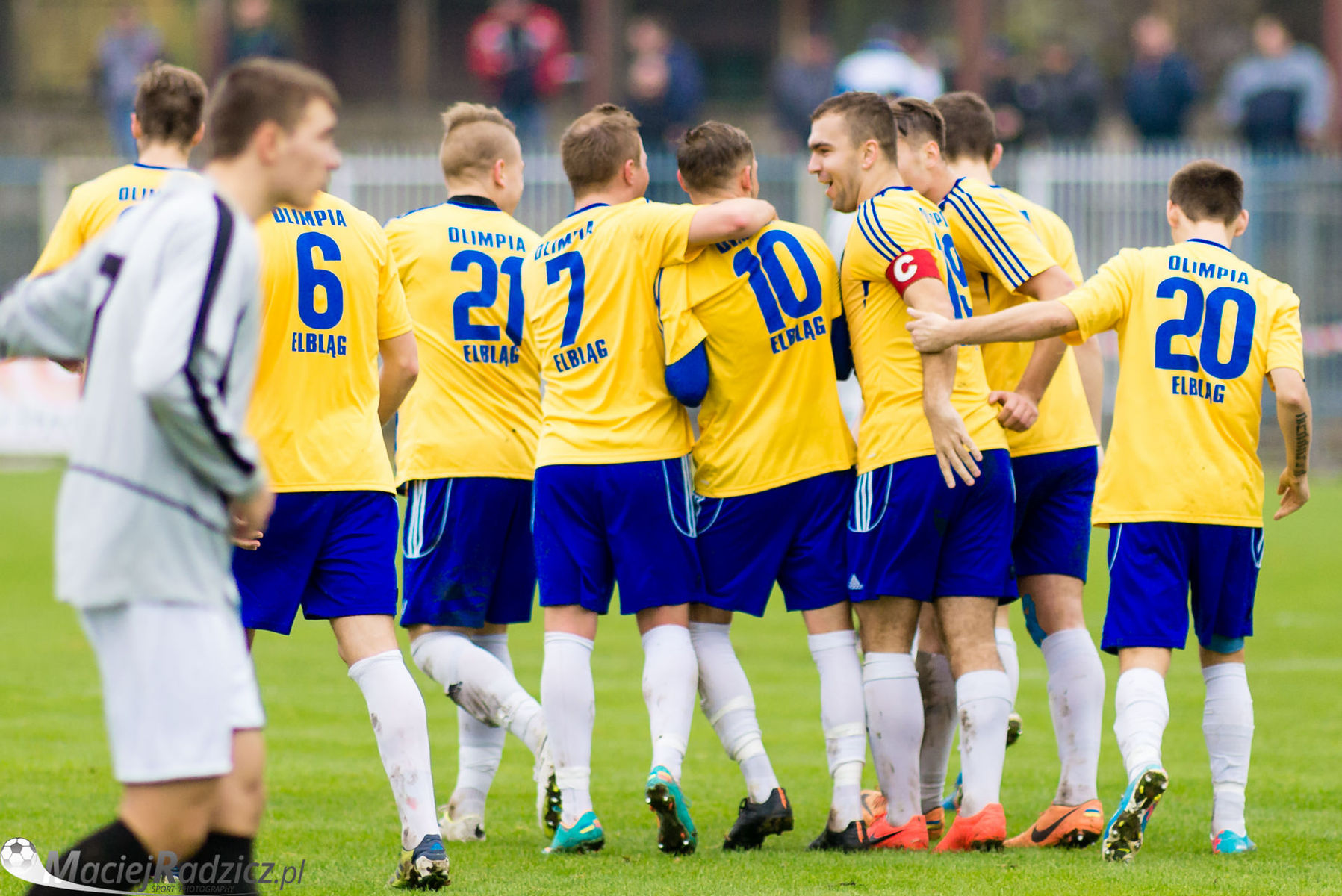 Olimpia Elbląg wygrała 10:0 z Olimpią Olsztynek. Fot. Maciej Radzicz