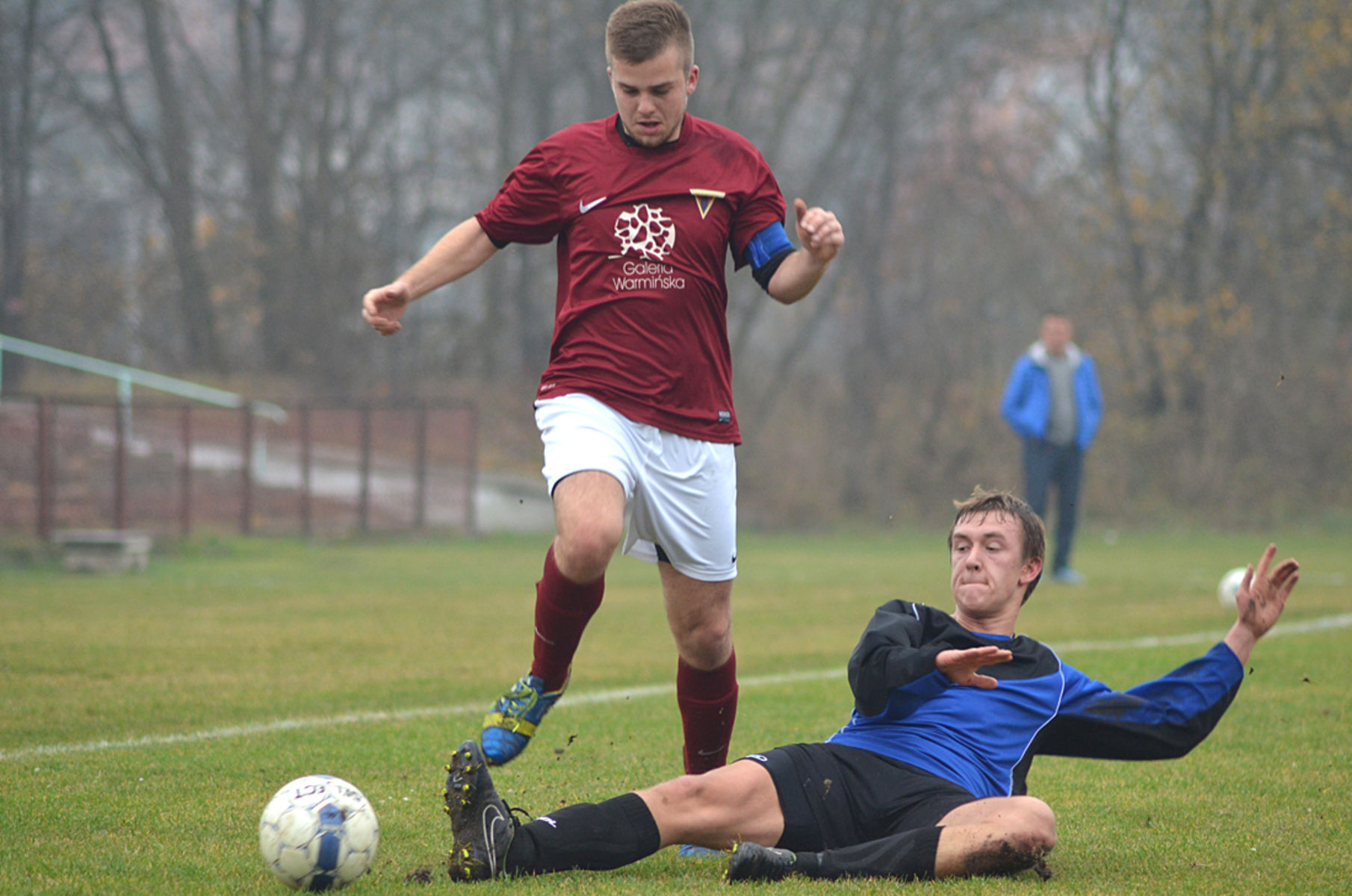 Warmia Olsztyn przegrała na własnym boisku z Mamrami Giżycko aż 1:4. Fot. Paweł Piekutowski