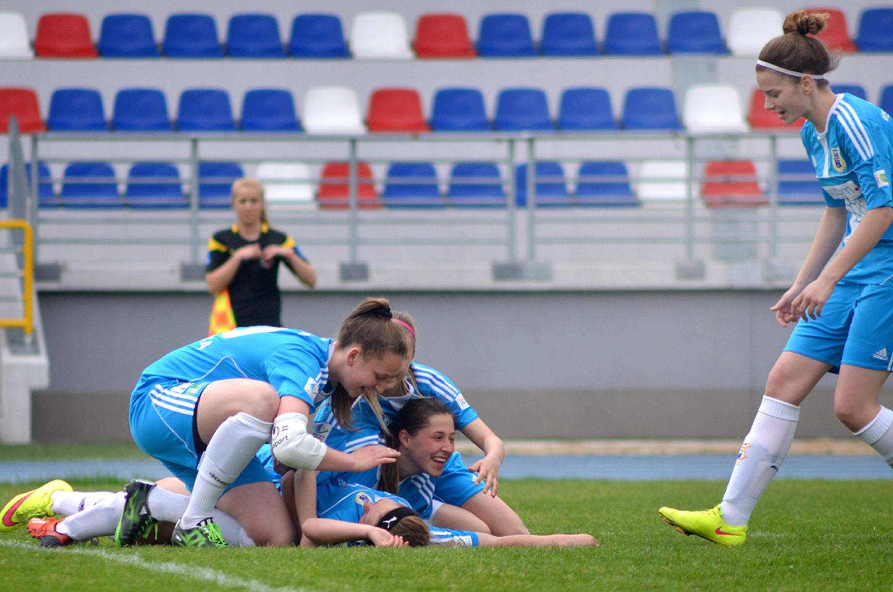 Czterokrotnie na stadionie radomskiej Broni Stomilanki cieszył się ze zdobycia gola. Fot. Paweł Piekutowski