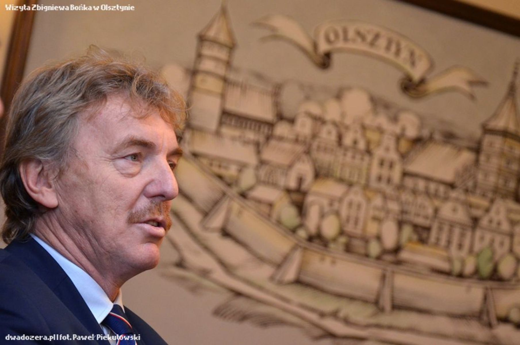 Zbigniew Boniek podczas wizyty w olsztyńskim ratuszu. Fot. Paweł Piekutowski