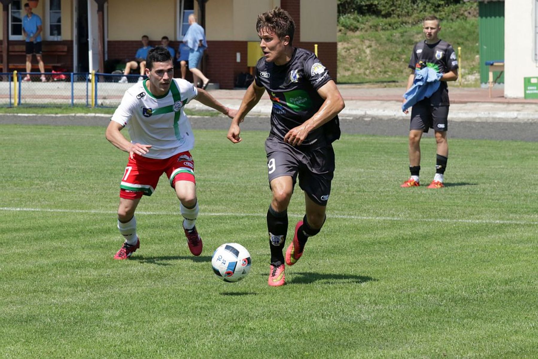 MKS Ełk przegrał w swoim pierwszym meczu sparingowym ze Stomilem Olsztyn 0:1. Fot. Łukasz Szymański