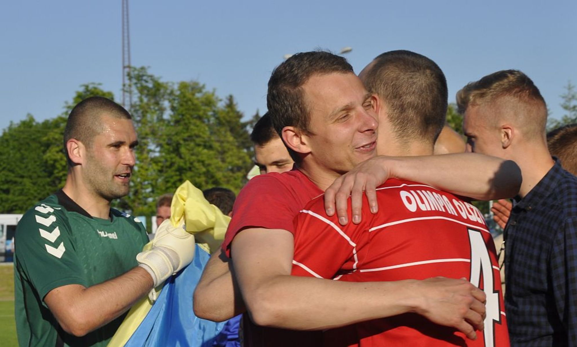 Róża to czołowy napastnik na naszych boiskach. fot dwadozera.pl