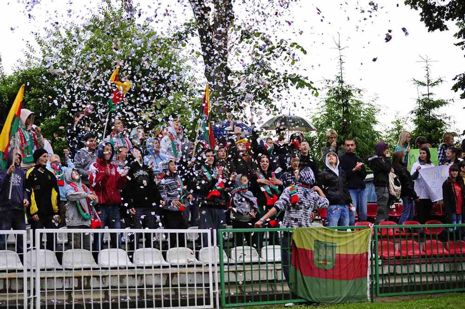 Piłkarze z Korsz ostatnio dają swoim kibicom sporo radości. Fot. mks-korsze.pl / damian.newton.net.pl