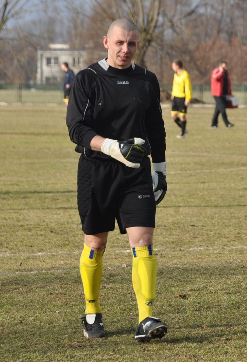 Marcin Pisowodzki, bramkarz Znicza, skapitulował w sobotę czterokrotnie  Fot. Łukasz Szymański 