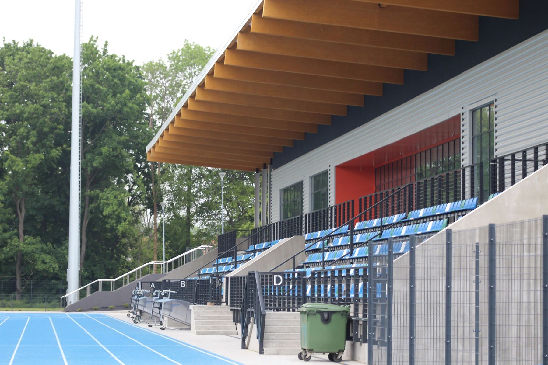 W Kętrzynie powstał nowy stadion. Fot. kksgranicaketrzyn.pl