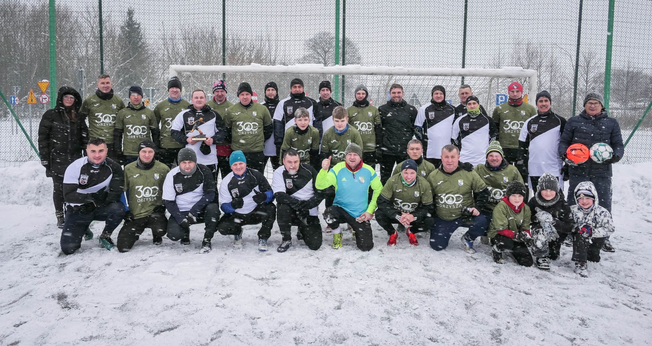 Noworoczny mecz w Orzyszu. Fot. Miejski Ośrodek Sportu i Rekreacji w Orzyszu