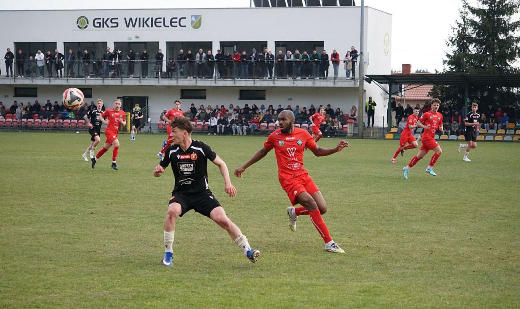 GKS Wikielec przegrał 1:2 z Widzewem II Łódź. Fot. gkswikielec.pl